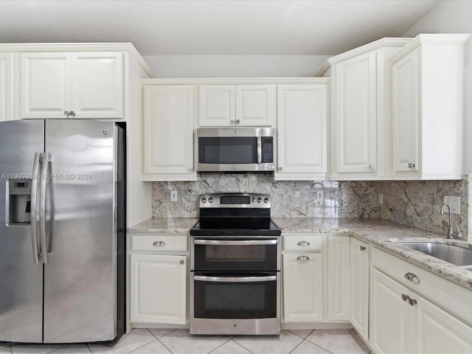 3776 San Simeon Cir, Weston, Florida 33331, Weston, Florida 33331, 4 Bedrooms Bedrooms, ,2 BathroomsBathrooms,Residential Lease,For Rent,3776 San Simeon Cir, Weston, Florida 33331,A11999986