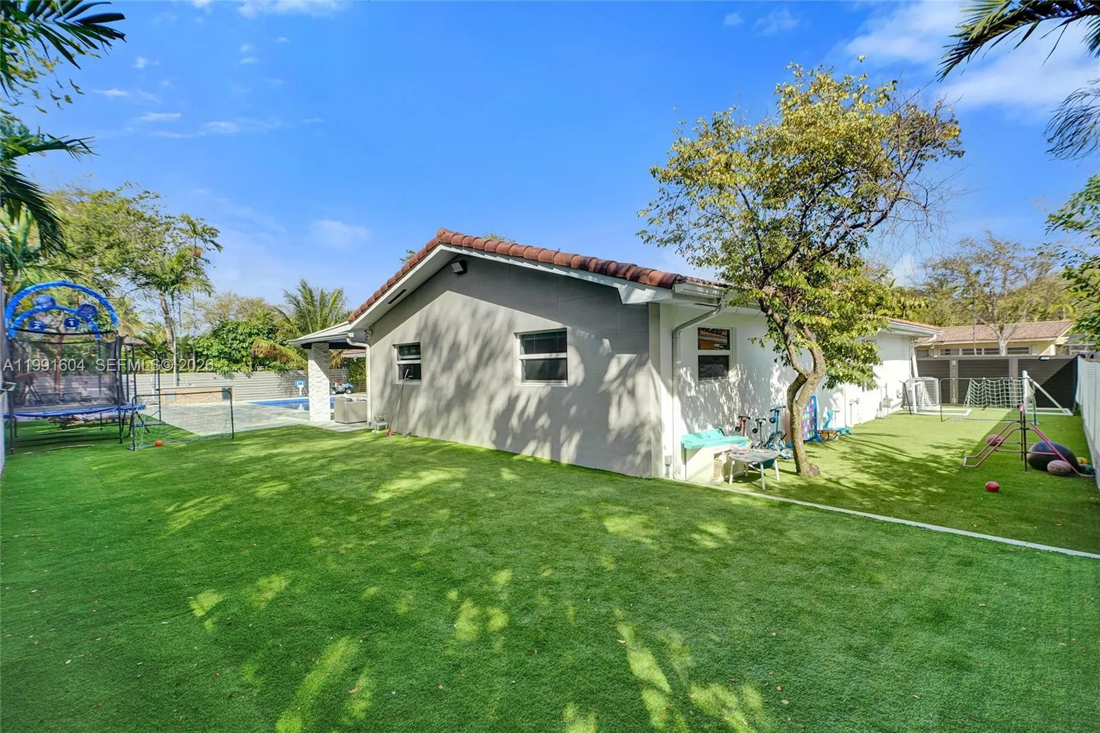 2126 Ne 187th St, North Miami Beach, Florida 33179, North Miami Beach, Florida 33179, 5 Bedrooms Bedrooms, ,3 BathroomsBathrooms,Residential,For Sale,2126 Ne 187th St, North Miami Beach, Florida 33179,A11991604