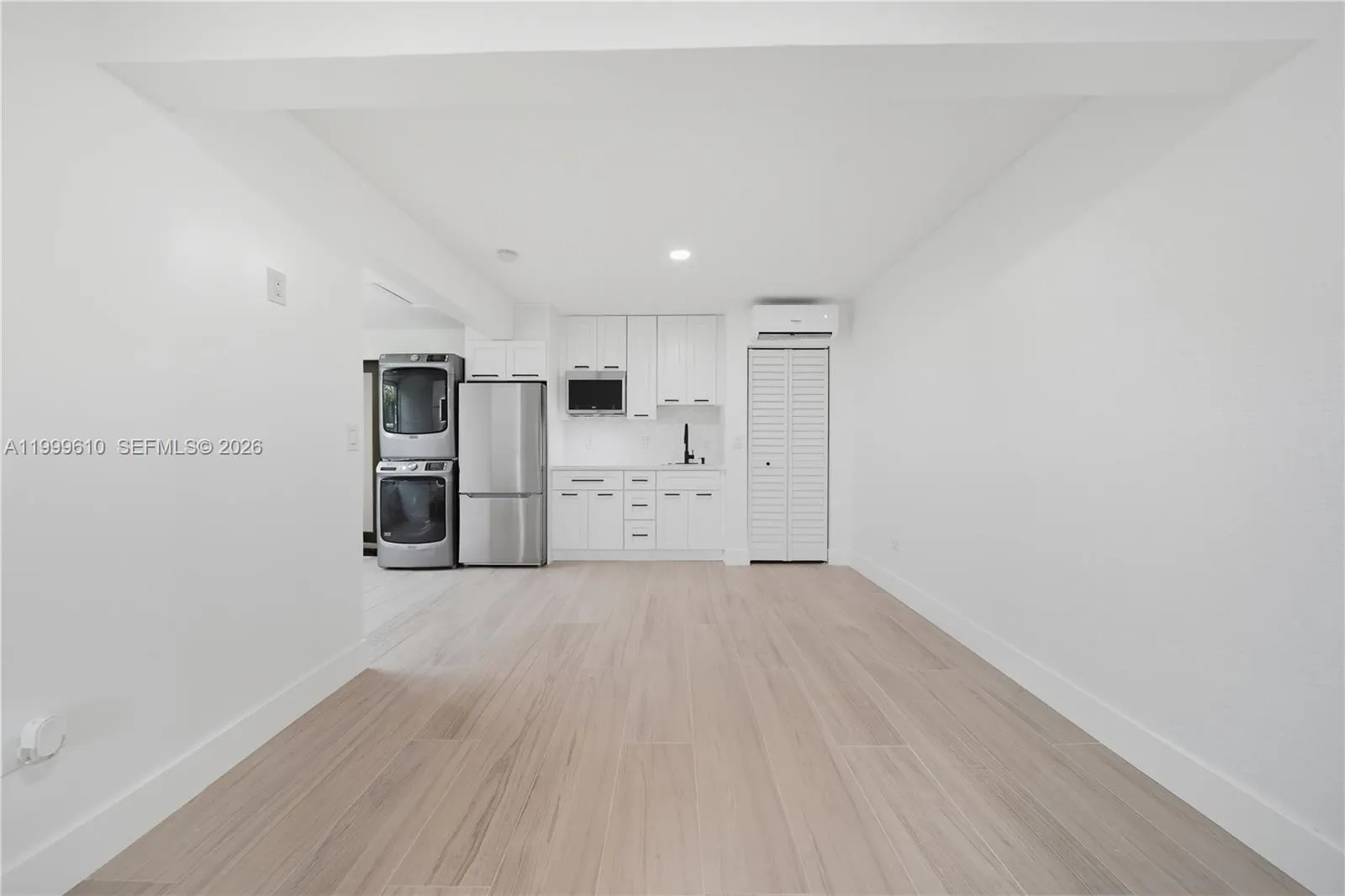 3101 Sw 106th Ave Studio, Miami, Florida 33165, Miami, Florida 33165, 1 Bedroom Bedrooms, ,1 BathroomBathrooms,Residential Lease,For Rent,3101 Sw 106th Ave Studio, Miami, Florida 33165,A11999610