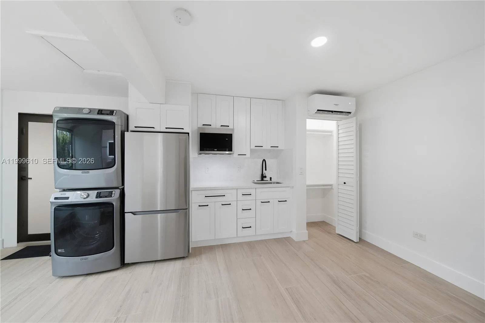 3101 Sw 106th Ave Studio, Miami, Florida 33165, Miami, Florida 33165, 1 Bedroom Bedrooms, ,1 BathroomBathrooms,Residential Lease,For Rent,3101 Sw 106th Ave Studio, Miami, Florida 33165,A11999610