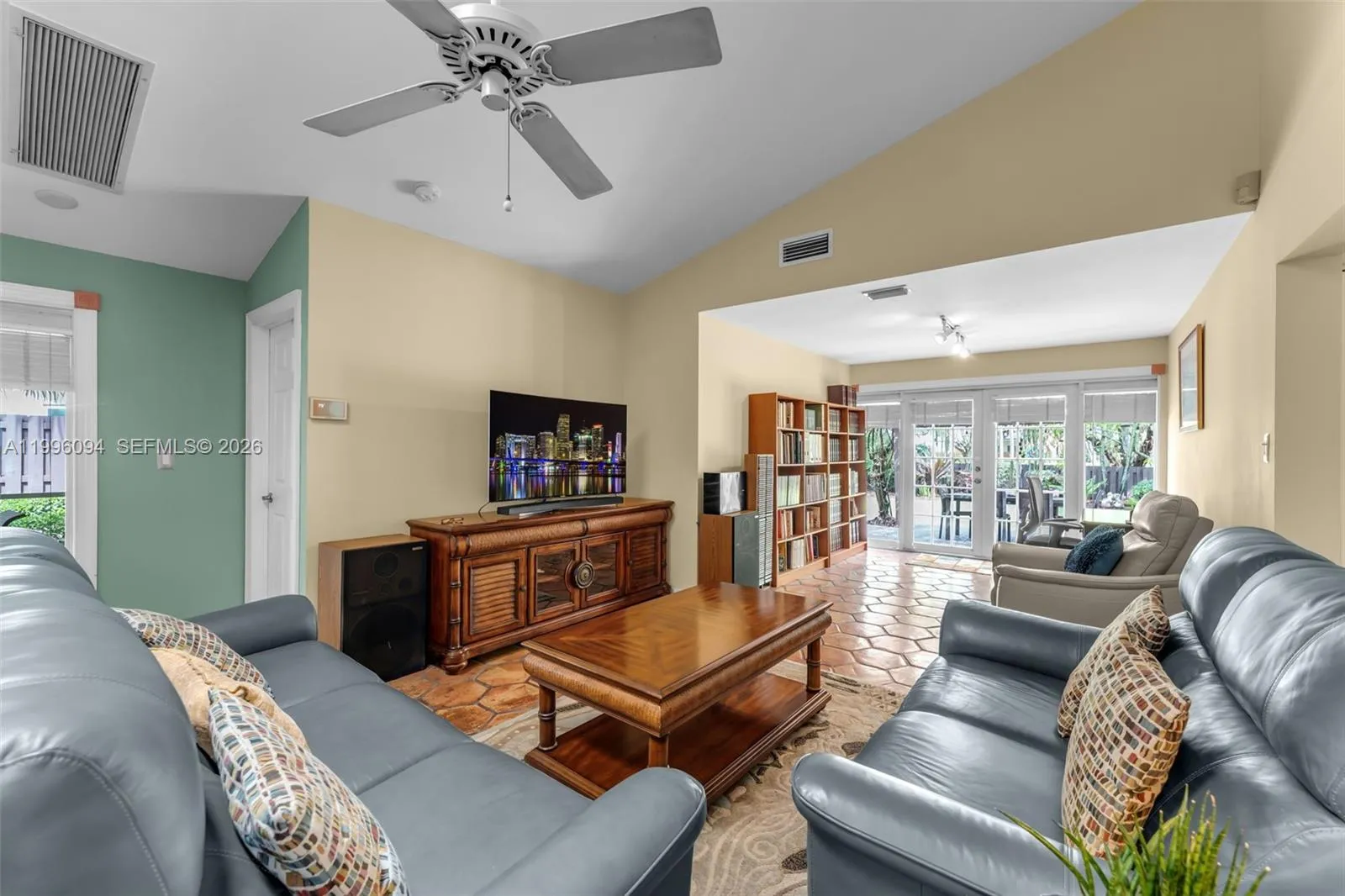 11018 Sw 147th Pl, Miami, Florida 33196, Miami, Florida 33196, 3 Bedrooms Bedrooms, ,3 BathroomsBathrooms,Residential,For Sale,11018 Sw 147th Pl, Miami, Florida 33196,A11996094