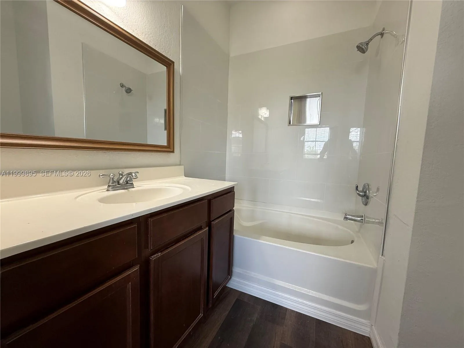 8800 Nw 107th Ct 219-10, Doral, Florida 33178, Doral, Florida 33178, 3 Bedrooms Bedrooms, ,2 BathroomsBathrooms,Residential Lease,For Rent,8800 Nw 107th Ct 219-10, Doral, Florida 33178,A11999895