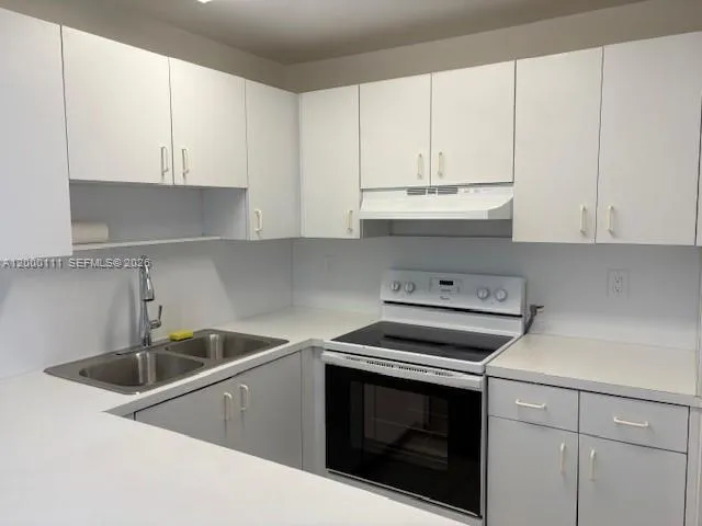 8231 Nw 8th St 2-102, Miami, Florida 33126, Miami, Florida 33126, 2 Bedrooms Bedrooms, ,2 BathroomsBathrooms,Residential,For Sale,8231 Nw 8th St 2-102, Miami, Florida 33126,A12000111