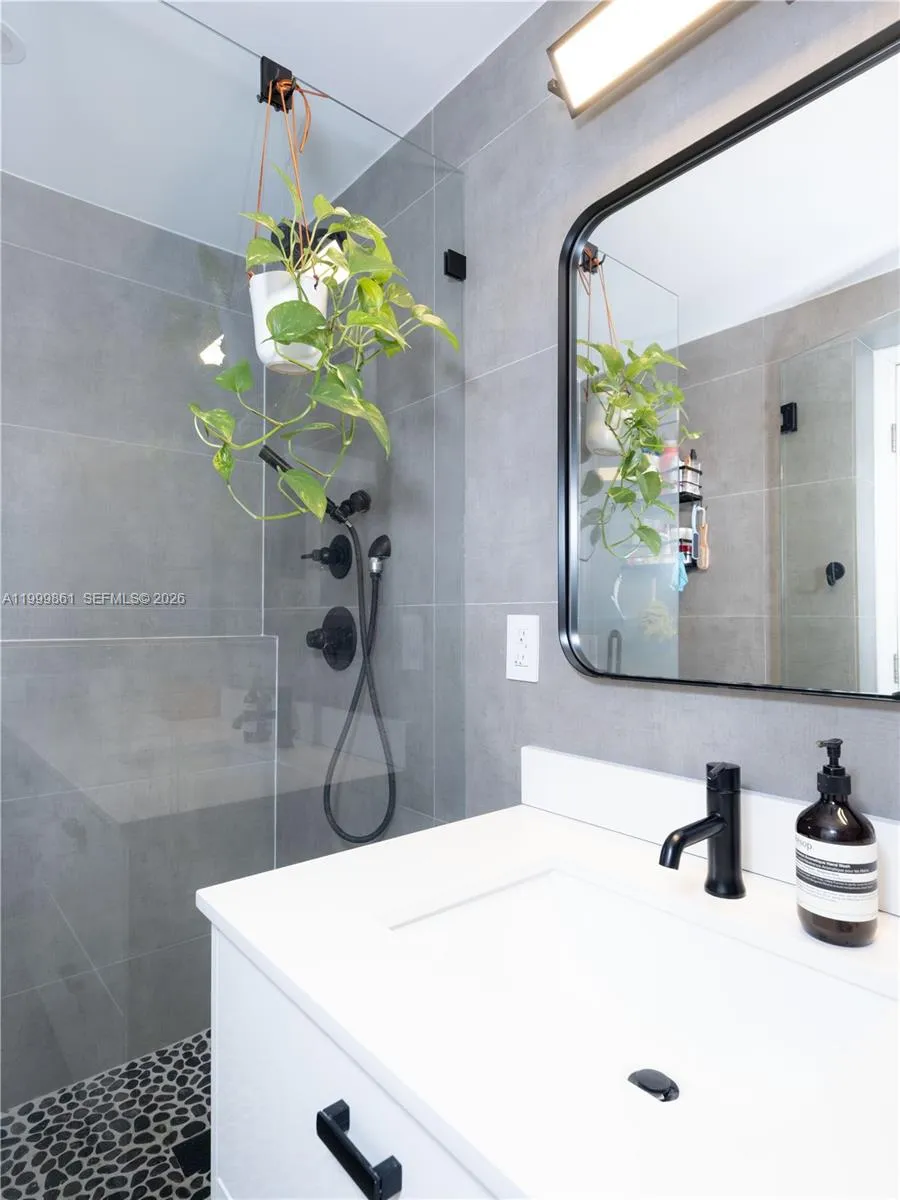 455 Ne 111th St, Miami, Florida 33161, Miami, Florida 33161, 2 Bedrooms Bedrooms, ,2 BathroomsBathrooms,Residential,For Sale,455 Ne 111th St, Miami, Florida 33161,A11999861