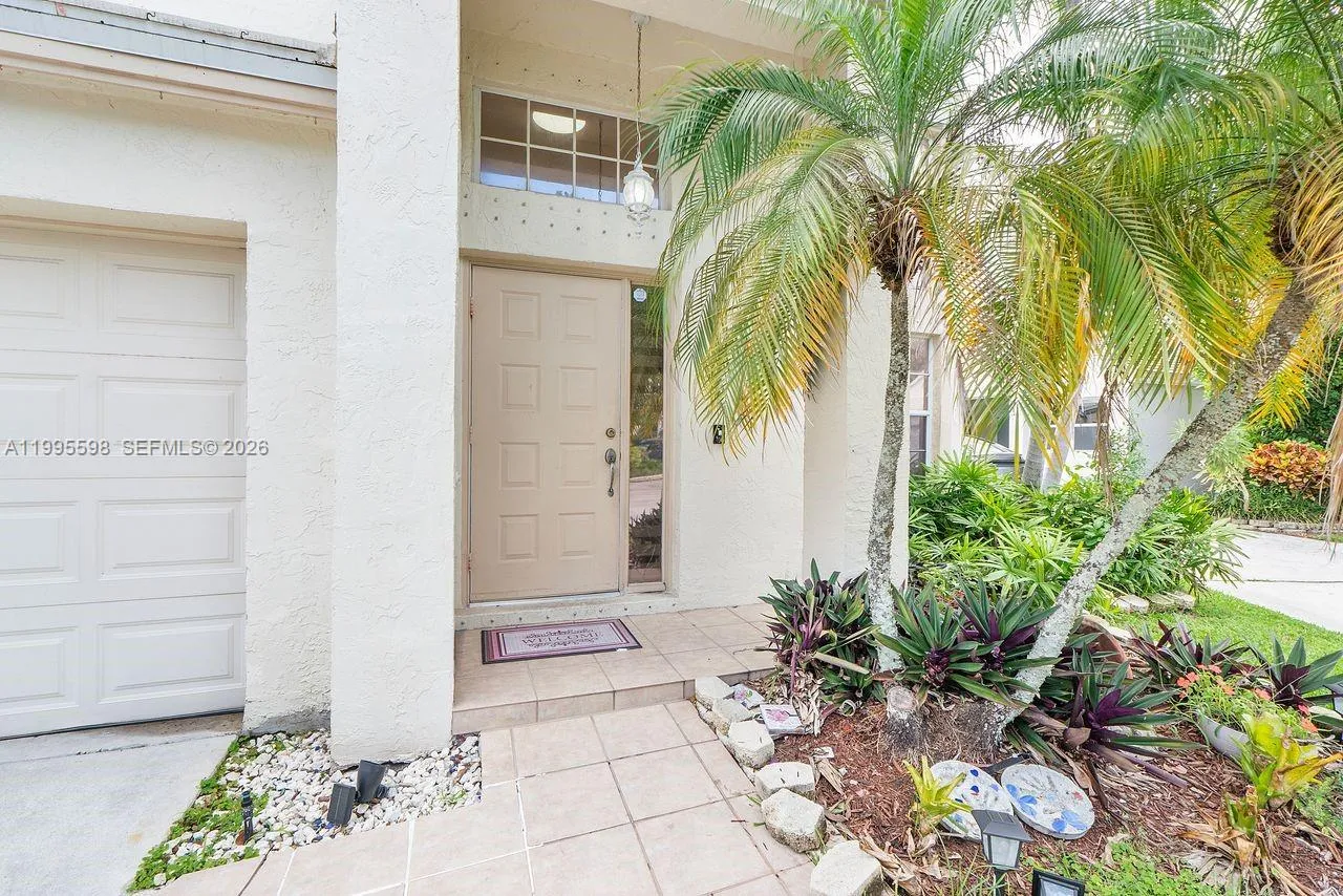 9602 Nw 8th Cir, Plantation, Florida 33324, Plantation, Florida 33324, 4 Bedrooms Bedrooms, ,2 BathroomsBathrooms,Residential,For Sale,9602 Nw 8th Cir, Plantation, Florida 33324,A11995598