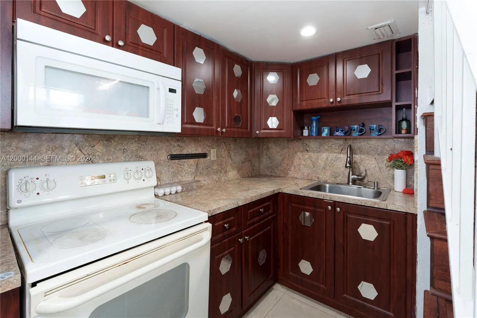 8003 W 6th Ave M, Hialeah, Florida 33014, Hialeah, Florida 33014, 3 Bedrooms Bedrooms, ,2 BathroomsBathrooms,Residential,For Sale,8003 W 6th Ave M, Hialeah, Florida 33014,A12000144