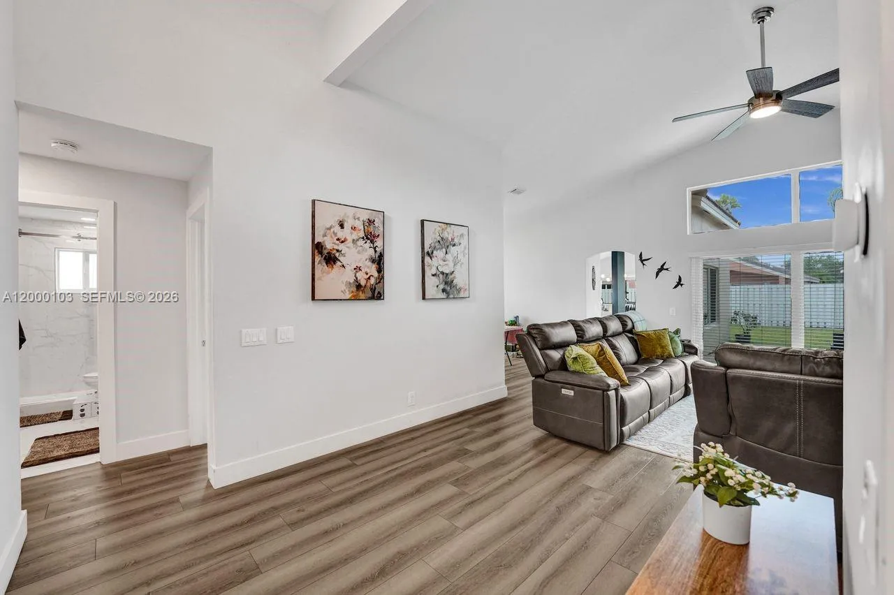 1063 Cedar Falls Dr 1063, Weston, Florida 33327, Weston, Florida 33327, 4 Bedrooms Bedrooms, ,2 BathroomsBathrooms,Residential Lease,For Rent,1063 Cedar Falls Dr 1063, Weston, Florida 33327,A12000103