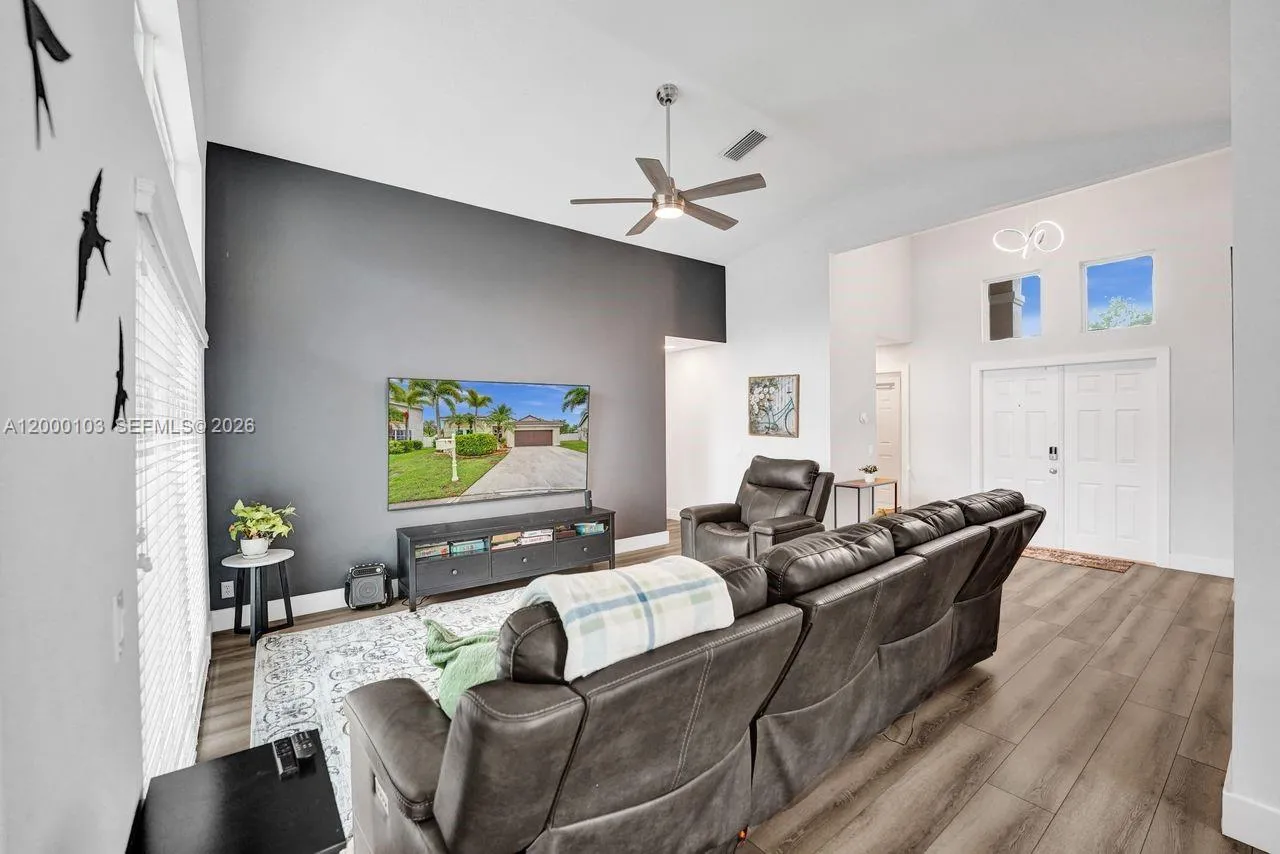 1063 Cedar Falls Dr 1063, Weston, Florida 33327, Weston, Florida 33327, 4 Bedrooms Bedrooms, ,2 BathroomsBathrooms,Residential Lease,For Rent,1063 Cedar Falls Dr 1063, Weston, Florida 33327,A12000103