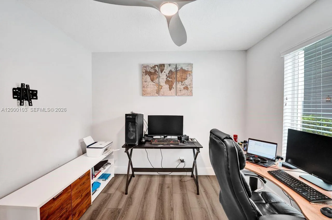 1063 Cedar Falls Dr 1063, Weston, Florida 33327, Weston, Florida 33327, 4 Bedrooms Bedrooms, ,2 BathroomsBathrooms,Residential Lease,For Rent,1063 Cedar Falls Dr 1063, Weston, Florida 33327,A12000103