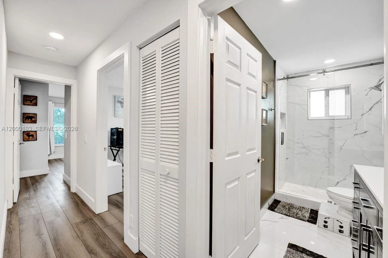 1063 Cedar Falls Dr 1063, Weston, Florida 33327, Weston, Florida 33327, 4 Bedrooms Bedrooms, ,2 BathroomsBathrooms,Residential Lease,For Rent,1063 Cedar Falls Dr 1063, Weston, Florida 33327,A12000103