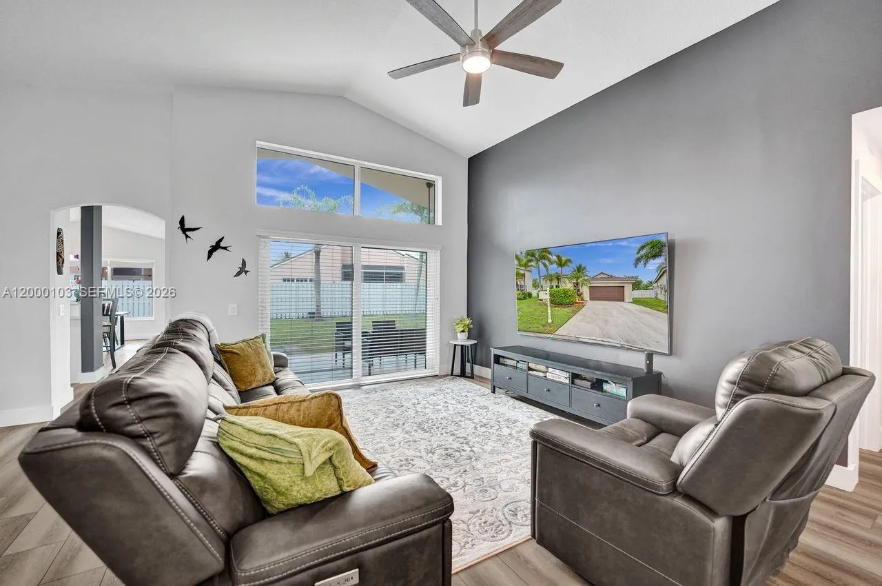 1063 Cedar Falls Dr 1063, Weston, Florida 33327, Weston, Florida 33327, 4 Bedrooms Bedrooms, ,2 BathroomsBathrooms,Residential Lease,For Rent,1063 Cedar Falls Dr 1063, Weston, Florida 33327,A12000103