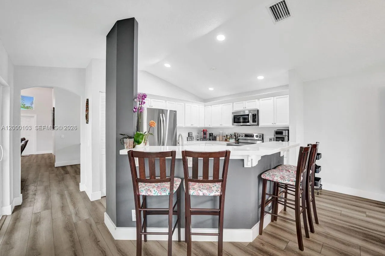 1063 Cedar Falls Dr 1063, Weston, Florida 33327, Weston, Florida 33327, 4 Bedrooms Bedrooms, ,2 BathroomsBathrooms,Residential Lease,For Rent,1063 Cedar Falls Dr 1063, Weston, Florida 33327,A12000103