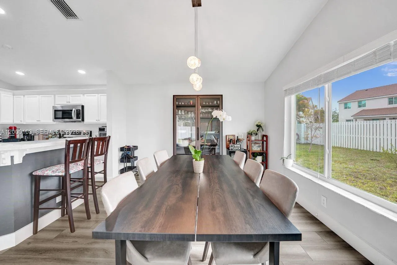 1063 Cedar Falls Dr 1063, Weston, Florida 33327, Weston, Florida 33327, 4 Bedrooms Bedrooms, ,2 BathroomsBathrooms,Residential Lease,For Rent,1063 Cedar Falls Dr 1063, Weston, Florida 33327,A12000103