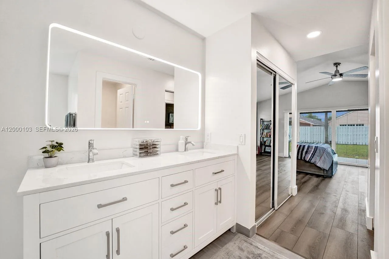 1063 Cedar Falls Dr 1063, Weston, Florida 33327, Weston, Florida 33327, 4 Bedrooms Bedrooms, ,2 BathroomsBathrooms,Residential Lease,For Rent,1063 Cedar Falls Dr 1063, Weston, Florida 33327,A12000103