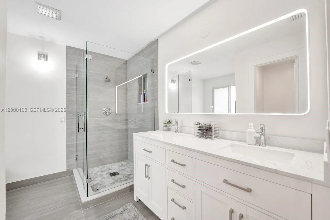 1063 Cedar Falls Dr 1063, Weston, Florida 33327, Weston, Florida 33327, 4 Bedrooms Bedrooms, ,2 BathroomsBathrooms,Residential Lease,For Rent,1063 Cedar Falls Dr 1063, Weston, Florida 33327,A12000103