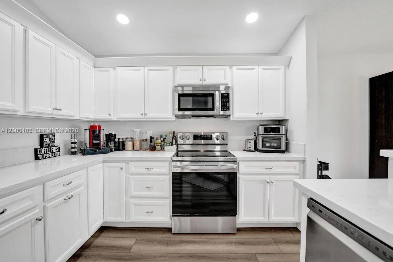 1063 Cedar Falls Dr 1063, Weston, Florida 33327, Weston, Florida 33327, 4 Bedrooms Bedrooms, ,2 BathroomsBathrooms,Residential Lease,For Rent,1063 Cedar Falls Dr 1063, Weston, Florida 33327,A12000103