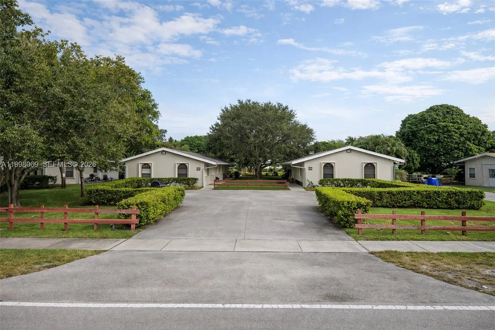 5629 Taft St, Hollywood, Florida 33021, Hollywood, Florida 33021, ,Commercial Sale,For Sale,5629 Taft St, Hollywood, Florida 33021,A11998069