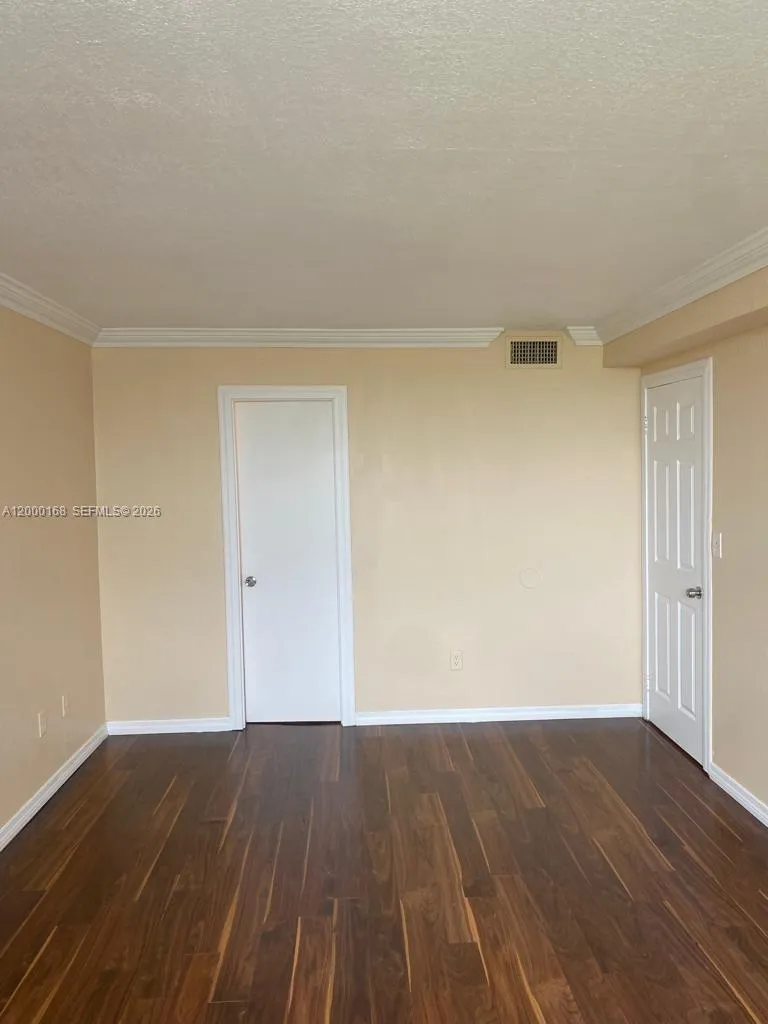 Miami, Florida 33169, 1 Bedroom Bedrooms, ,1 BathroomBathrooms,Residential,For Sale,A12000168