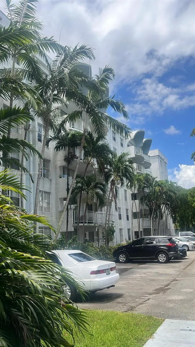 Miami, Florida 33169, 1 Bedroom Bedrooms, ,1 BathroomBathrooms,Residential,For Sale,A12000168