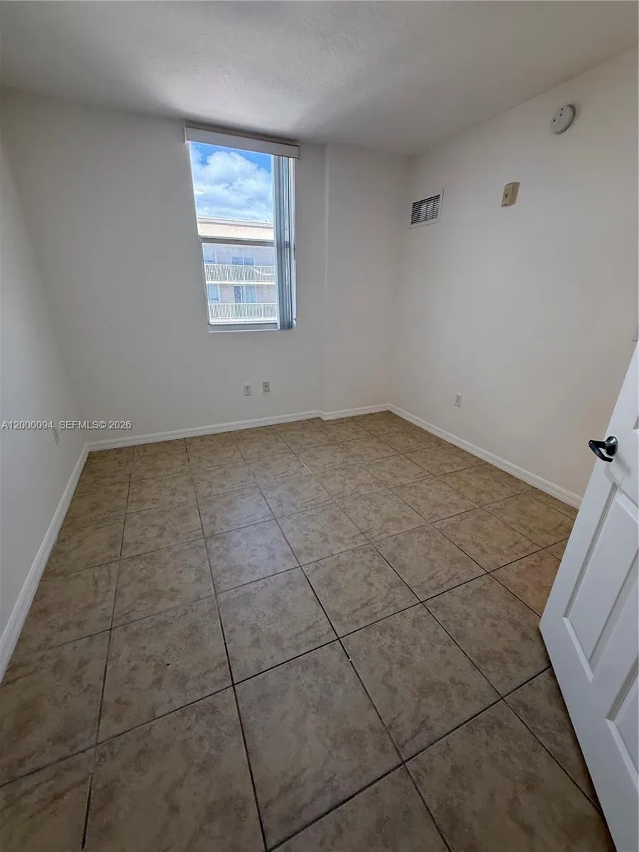 119 Sw 6th Ave 709, Miami, Florida 33130, Miami, Florida 33130, 2 Bedrooms Bedrooms, ,2 BathroomsBathrooms,Residential Lease,For Rent,119 Sw 6th Ave 709, Miami, Florida 33130,A12000094
