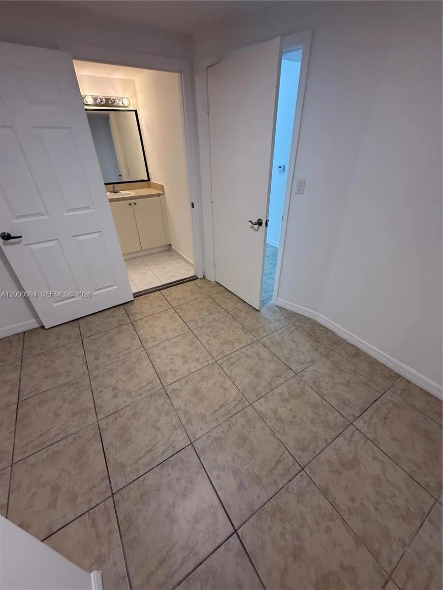 119 Sw 6th Ave 709, Miami, Florida 33130, Miami, Florida 33130, 2 Bedrooms Bedrooms, ,2 BathroomsBathrooms,Residential Lease,For Rent,119 Sw 6th Ave 709, Miami, Florida 33130,A12000094