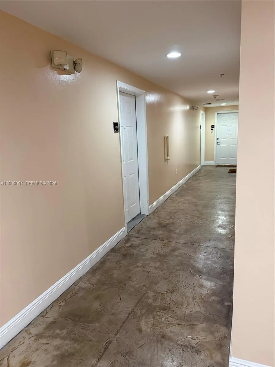 119 Sw 6th Ave 709, Miami, Florida 33130, Miami, Florida 33130, 2 Bedrooms Bedrooms, ,2 BathroomsBathrooms,Residential Lease,For Rent,119 Sw 6th Ave 709, Miami, Florida 33130,A12000094