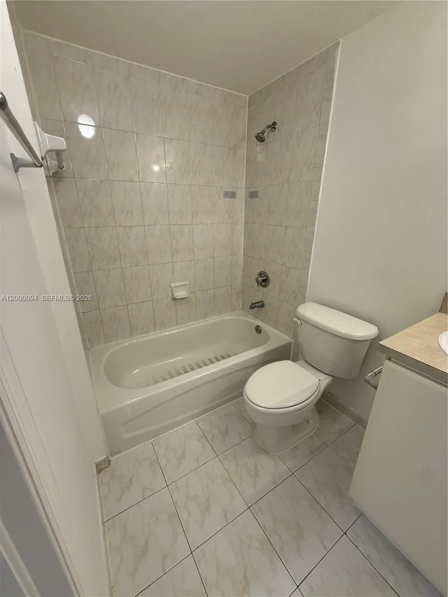 119 Sw 6th Ave 709, Miami, Florida 33130, Miami, Florida 33130, 2 Bedrooms Bedrooms, ,2 BathroomsBathrooms,Residential Lease,For Rent,119 Sw 6th Ave 709, Miami, Florida 33130,A12000094