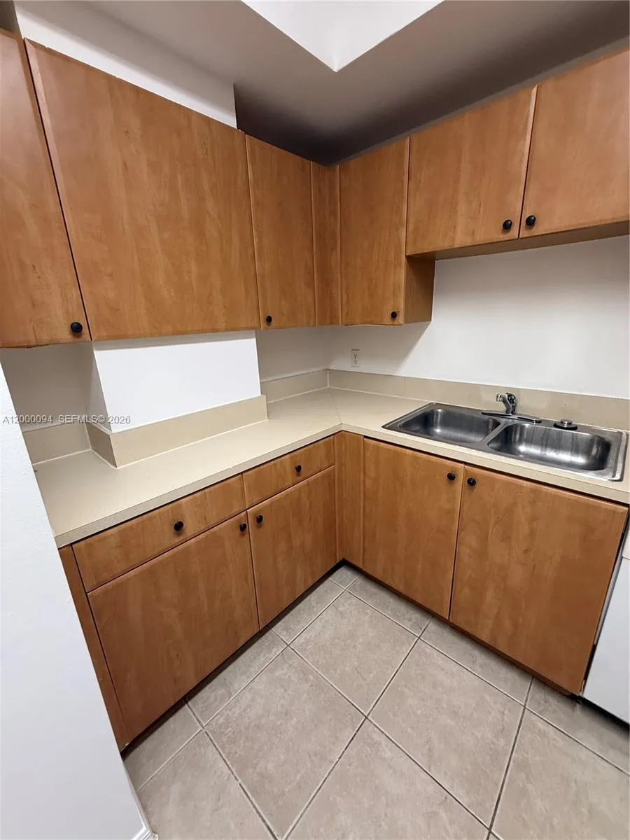 119 Sw 6th Ave 709, Miami, Florida 33130, Miami, Florida 33130, 2 Bedrooms Bedrooms, ,2 BathroomsBathrooms,Residential Lease,For Rent,119 Sw 6th Ave 709, Miami, Florida 33130,A12000094