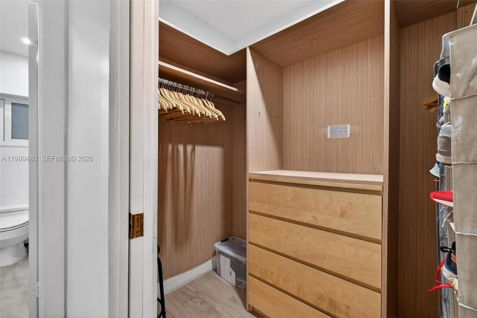 8400 Sw 178th St, Palmetto Bay, Florida 33157, Palmetto Bay, Florida 33157, 4 Bedrooms Bedrooms, ,2 BathroomsBathrooms,Residential,For Sale,8400 Sw 178th St, Palmetto Bay, Florida 33157,A11999480