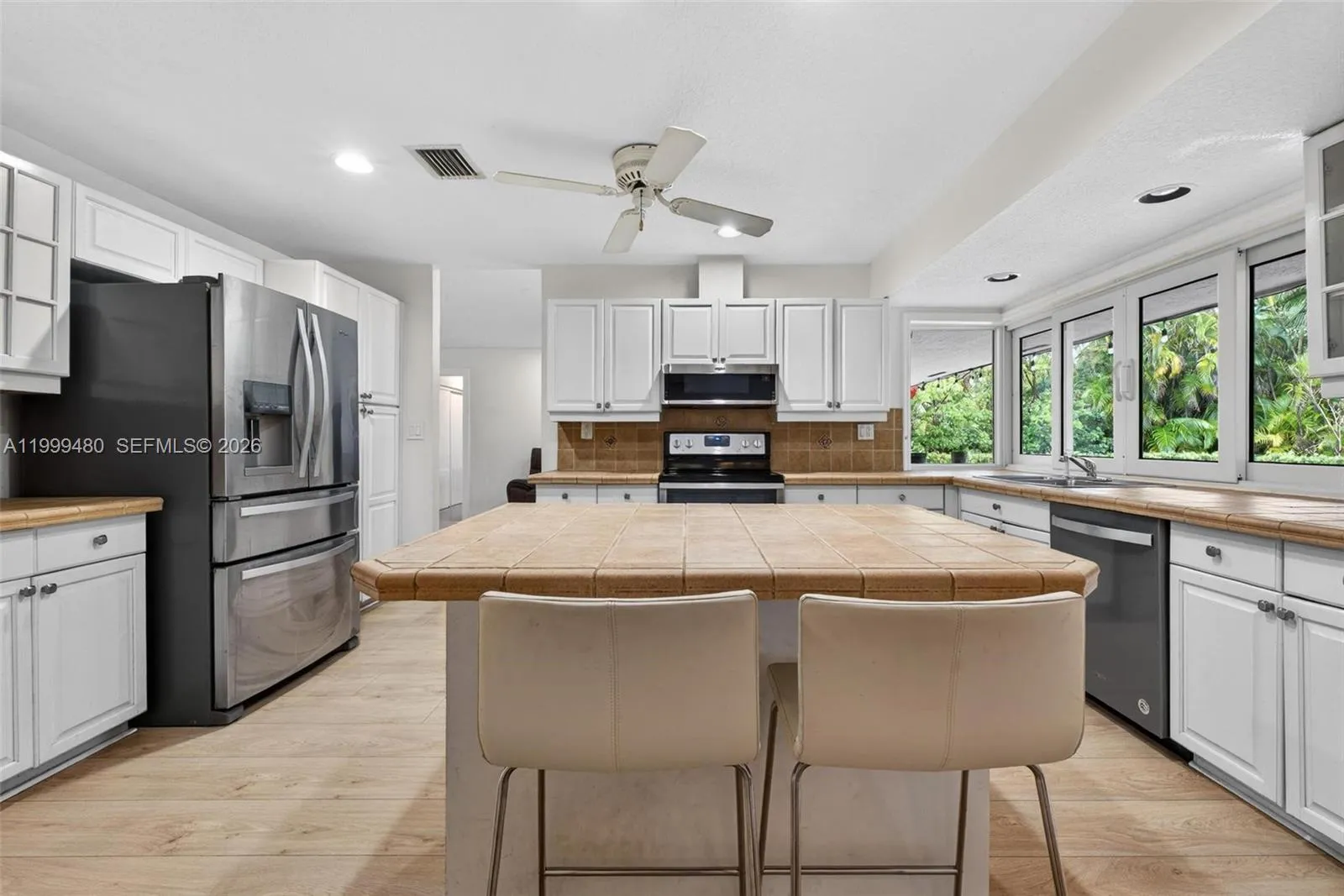 8400 Sw 178th St, Palmetto Bay, Florida 33157, Palmetto Bay, Florida 33157, 4 Bedrooms Bedrooms, ,2 BathroomsBathrooms,Residential,For Sale,8400 Sw 178th St, Palmetto Bay, Florida 33157,A11999480