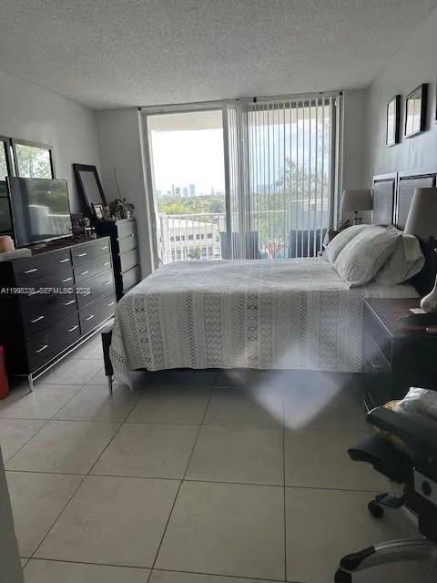 1300 Ne Miami Gardens Dr 616e, Miami, Florida 3317, Miami, Florida 33179, 1 Bedroom Bedrooms, ,1 BathroomBathrooms,Residential Lease,For Rent,1300 Ne Miami Gardens Dr 616e, Miami, Florida 3317,A11998338