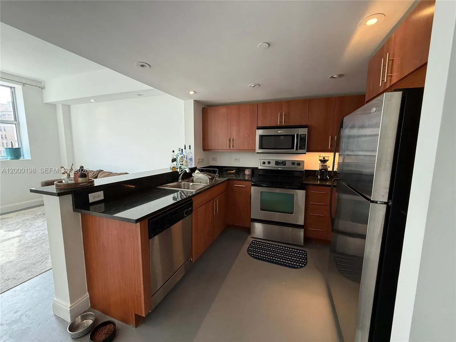 111 E Flagler St 707, Miami, Florida 33131, Miami, Florida 33131, 1 Bedroom Bedrooms, ,1 BathroomBathrooms,Residential Lease,For Rent,111 E Flagler St 707, Miami, Florida 33131,A12000198