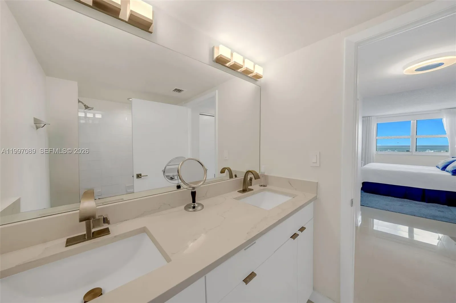 650 West Ave 1912, Miami Beach, Florida 33139, Miami Beach, Florida 33139, 2 Bedrooms Bedrooms, ,2 BathroomsBathrooms,Residential Lease,For Rent,650 West Ave 1912, Miami Beach, Florida 33139,A11997089