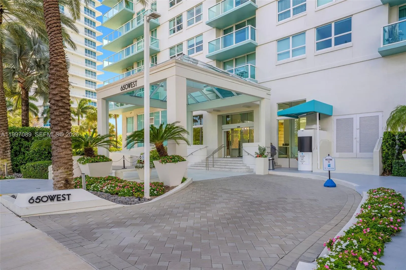 650 West Ave 1912, Miami Beach, Florida 33139, Miami Beach, Florida 33139, 2 Bedrooms Bedrooms, ,2 BathroomsBathrooms,Residential Lease,For Rent,650 West Ave 1912, Miami Beach, Florida 33139,A11997089