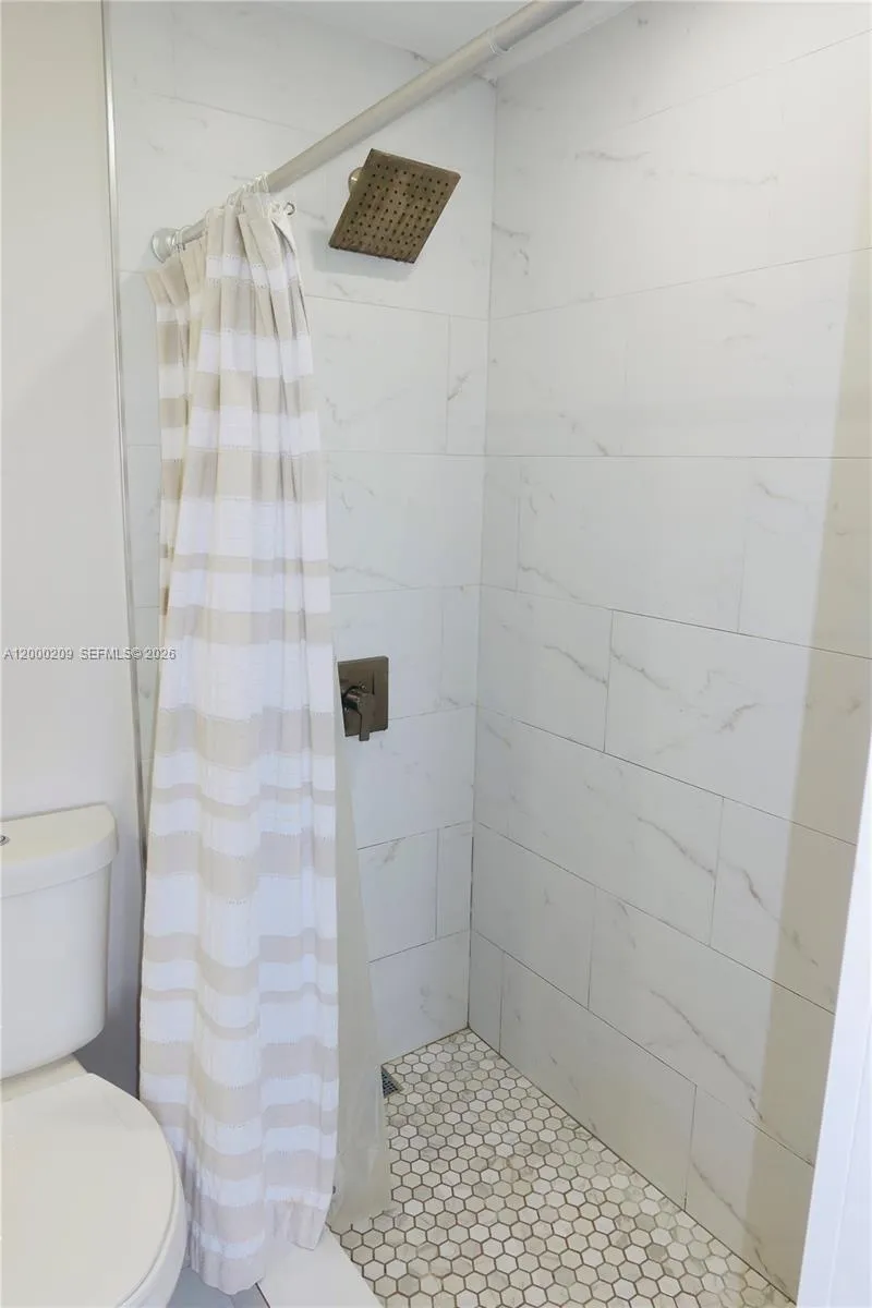 Weston, Florida 33326, 2 Bedrooms Bedrooms, ,2 BathroomsBathrooms,Residential Lease,For Rent,A12000209