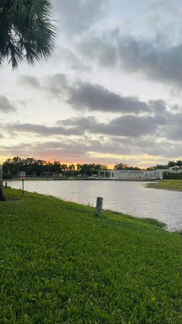 Weston, Florida 33326, 2 Bedrooms Bedrooms, ,2 BathroomsBathrooms,Residential Lease,For Rent,A12000209