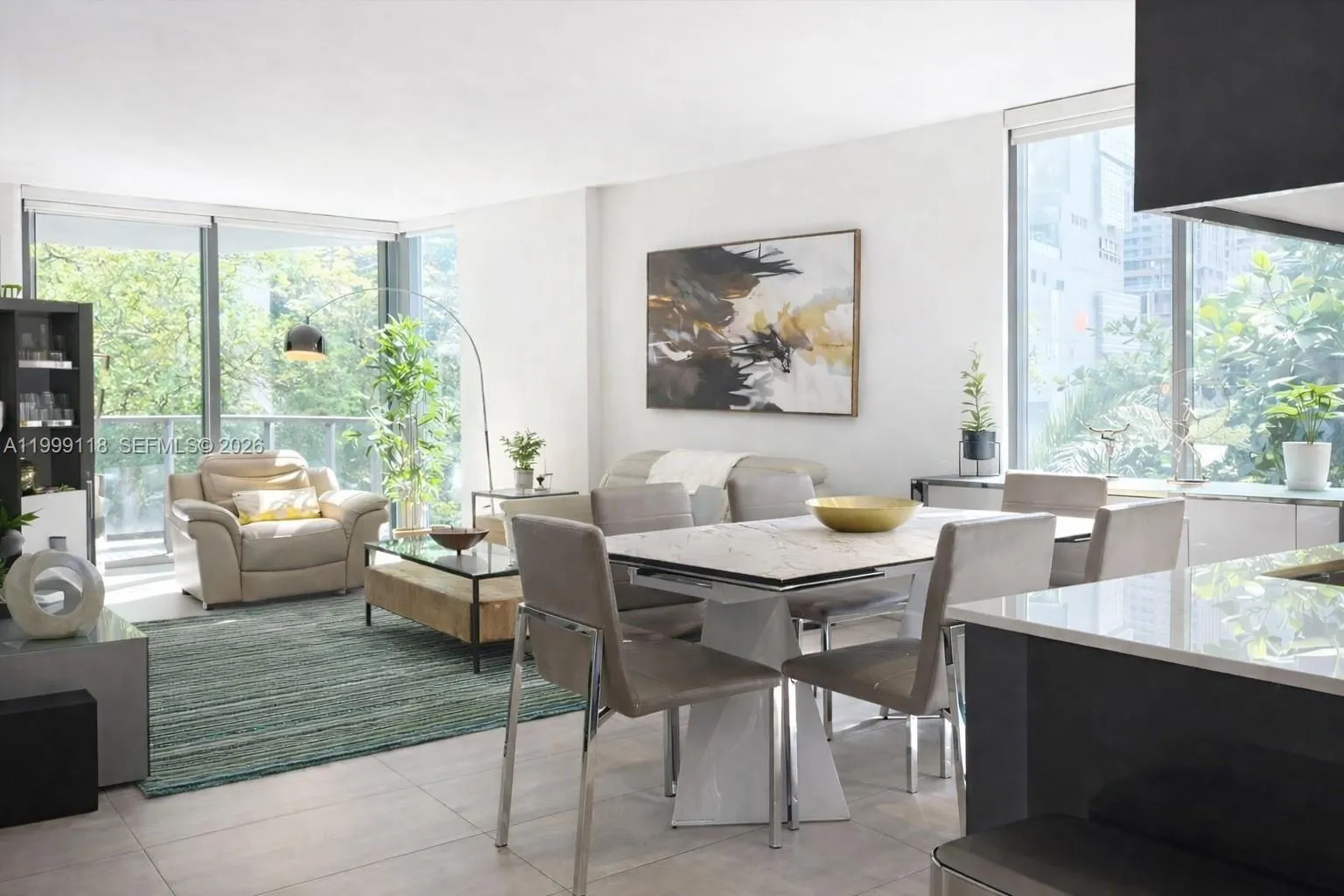 31 Se 6th St 301, Miami, Florida 33131, Miami, Florida 33131, 2 Bedrooms Bedrooms, ,2 BathroomsBathrooms,Residential,For Sale,31 Se 6th St 301, Miami, Florida 33131,A11999118
