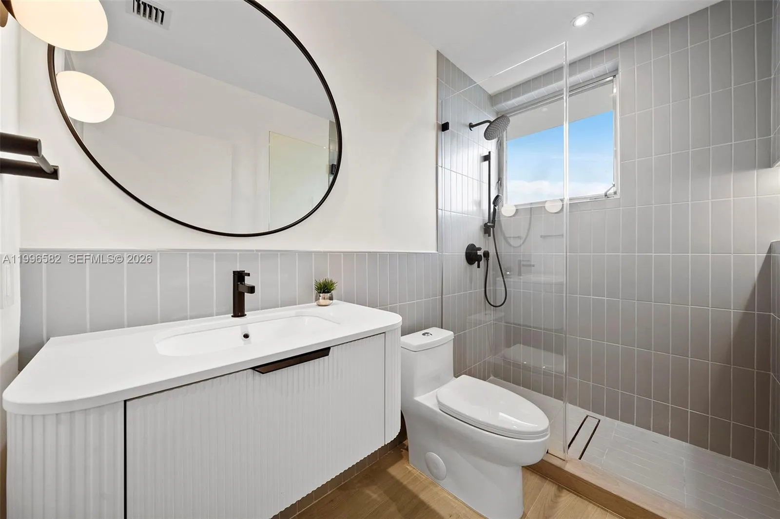 Miami Beach, Florida 33141, 2 Bedrooms Bedrooms, ,2 BathroomsBathrooms,Residential Lease,For Rent,A11996582