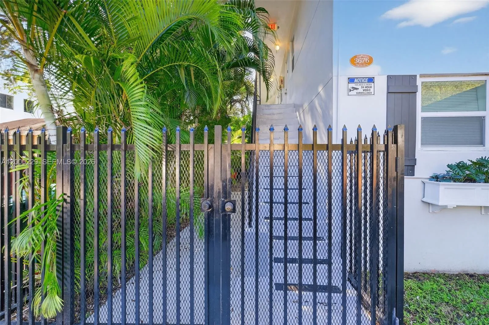 3676 Oak Ave 7, Miami, Florida 33133, Miami, Florida 33133, 1 Bedroom Bedrooms, ,1 BathroomBathrooms,Residential Lease,For Rent,3676 Oak Ave 7, Miami, Florida 33133,A12000229