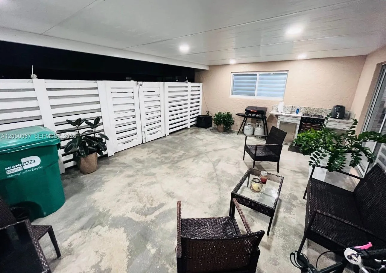 14343 Sw 97th Ln, Miami, Florida 33186, Miami, Florida 33186, 2 Bedrooms Bedrooms, ,2 BathroomsBathrooms,Residential,For Sale,14343 Sw 97th Ln, Miami, Florida 33186,A12000067