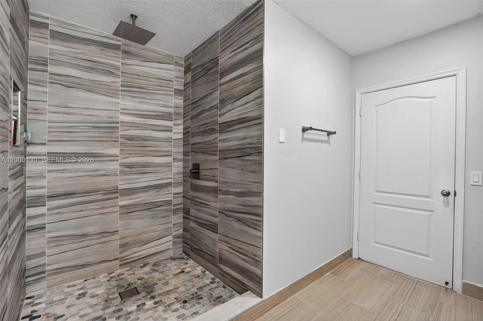 17455 Nw 75th Pl 203, Hialeah, Florida 33015, Hialeah, Florida 33015, 4 Bedrooms Bedrooms, ,3 BathroomsBathrooms,Residential,For Sale,17455 Nw 75th Pl 203, Hialeah, Florida 33015,A12000130