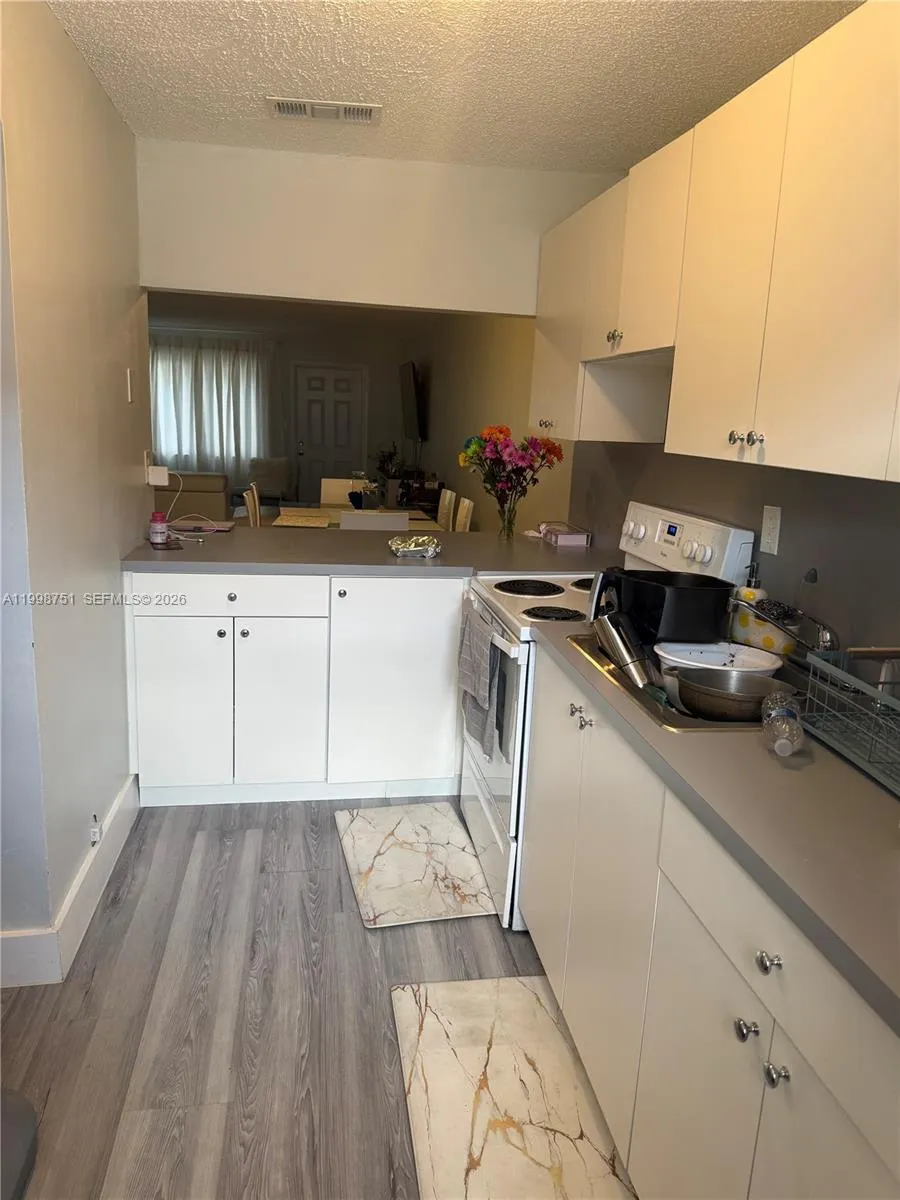 401 Sw 109th Ave, Sweetwater, Florida 33174, Sweetwater, Florida 33174, ,Residential Income,For Sale,401 Sw 109th Ave, Sweetwater, Florida 33174,A11998751
