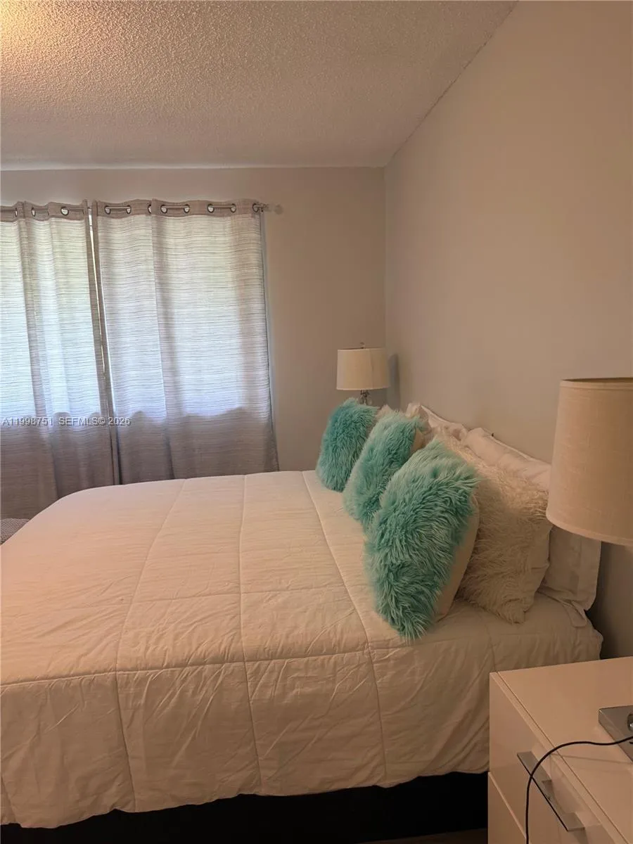 401 Sw 109th Ave, Sweetwater, Florida 33174, Sweetwater, Florida 33174, ,Residential Income,For Sale,401 Sw 109th Ave, Sweetwater, Florida 33174,A11998751