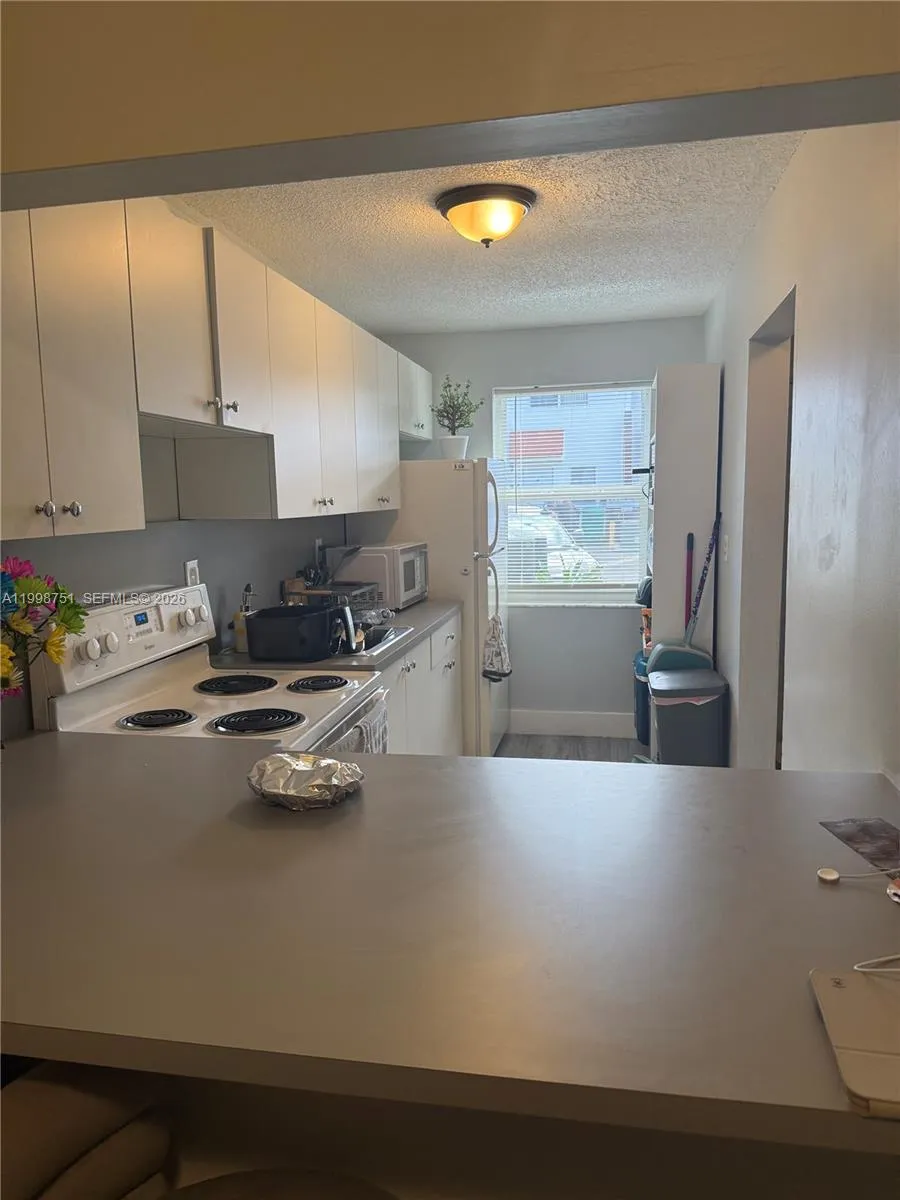 401 Sw 109th Ave, Sweetwater, Florida 33174, Sweetwater, Florida 33174, ,Residential Income,For Sale,401 Sw 109th Ave, Sweetwater, Florida 33174,A11998751
