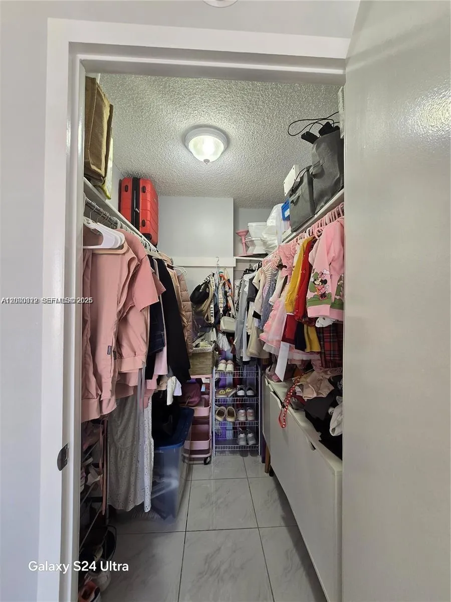 5201 Nw 7th St 609w, Miami, Florida 33126, Miami, Florida 33126, 1 Bedroom Bedrooms, ,1 BathroomBathrooms,Residential,For Sale,5201 Nw 7th St 609w, Miami, Florida 33126,A12000322
