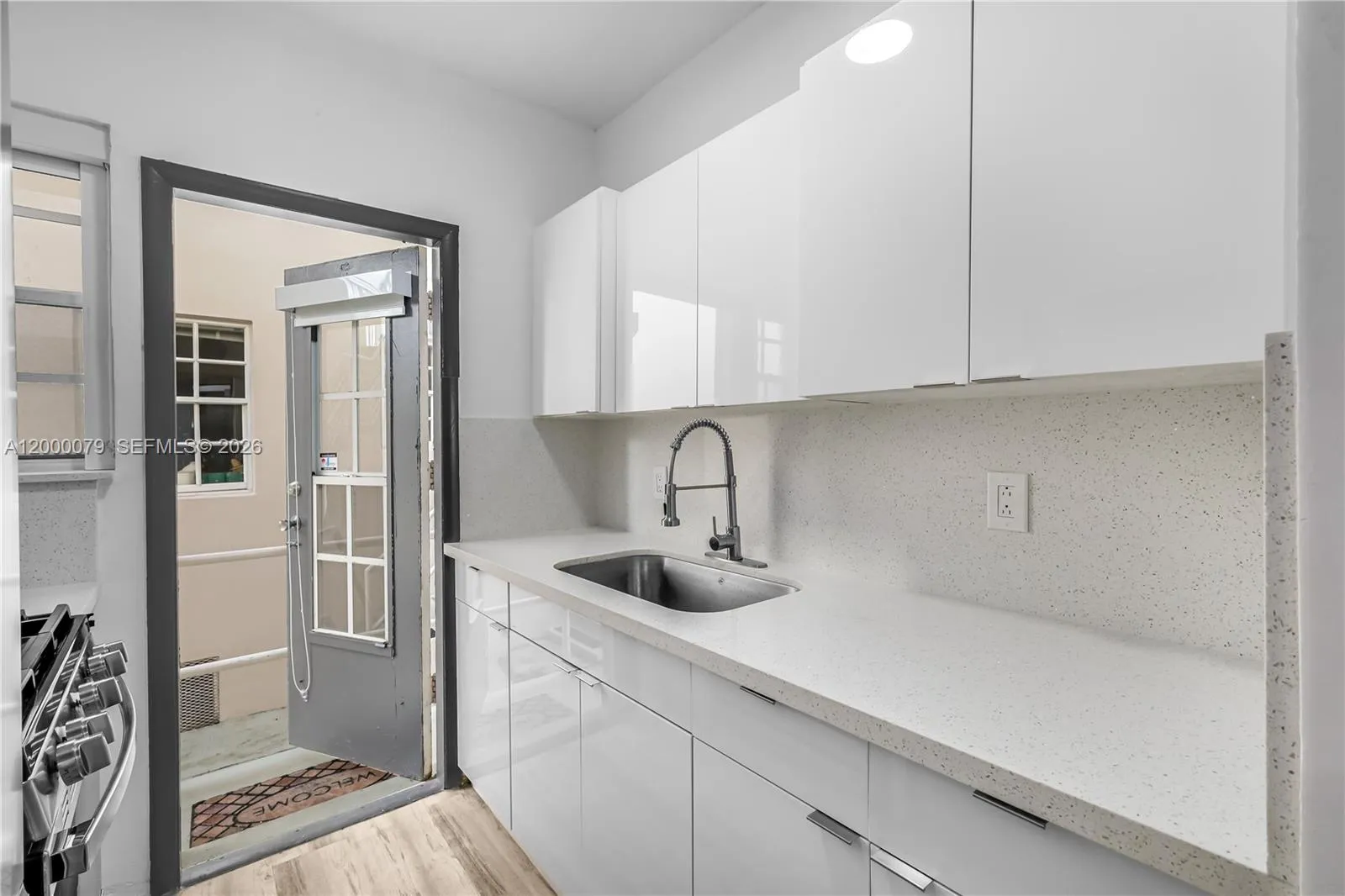 717 Espanola Way 110, Miami Beach, Florida 33139, Miami Beach, Florida 33139, ,1 BathroomBathrooms,Residential Lease,For Rent,717 Espanola Way 110, Miami Beach, Florida 33139,A12000079