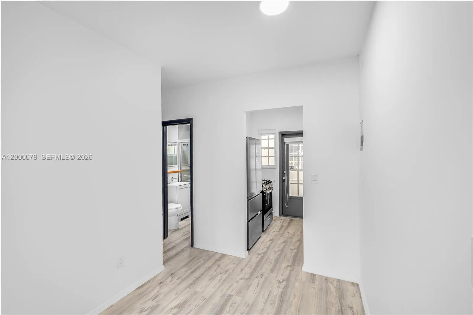 717 Espanola Way 110, Miami Beach, Florida 33139, Miami Beach, Florida 33139, ,1 BathroomBathrooms,Residential Lease,For Rent,717 Espanola Way 110, Miami Beach, Florida 33139,A12000079