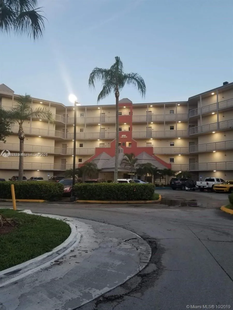 8180 Geneva Ct 123, Doral, Florida 33166, Doral, Florida 33166, 2 Bedrooms Bedrooms, ,2 BathroomsBathrooms,Residential Lease,For Rent,8180 Geneva Ct 123, Doral, Florida 33166,A12000325