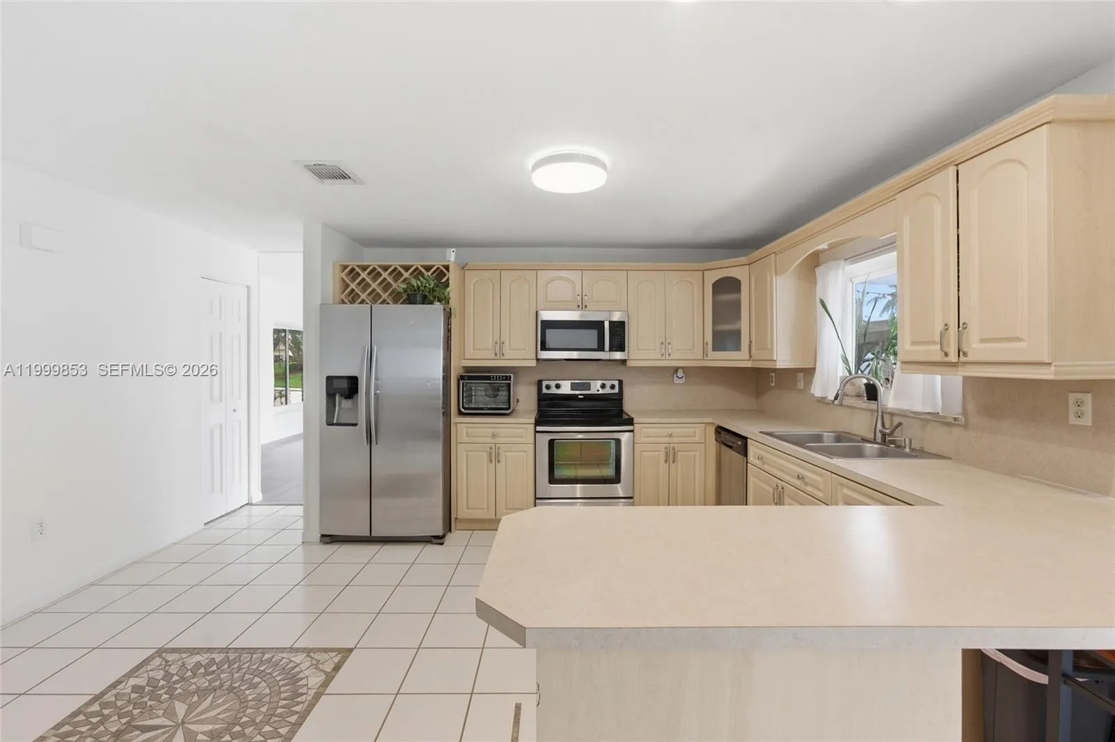 14600 Ashland Pl, Davie, Florida 33325, Davie, Florida 33325, 4 Bedrooms Bedrooms, ,2 BathroomsBathrooms,Residential,For Sale,14600 Ashland Pl, Davie, Florida 33325,A11999853