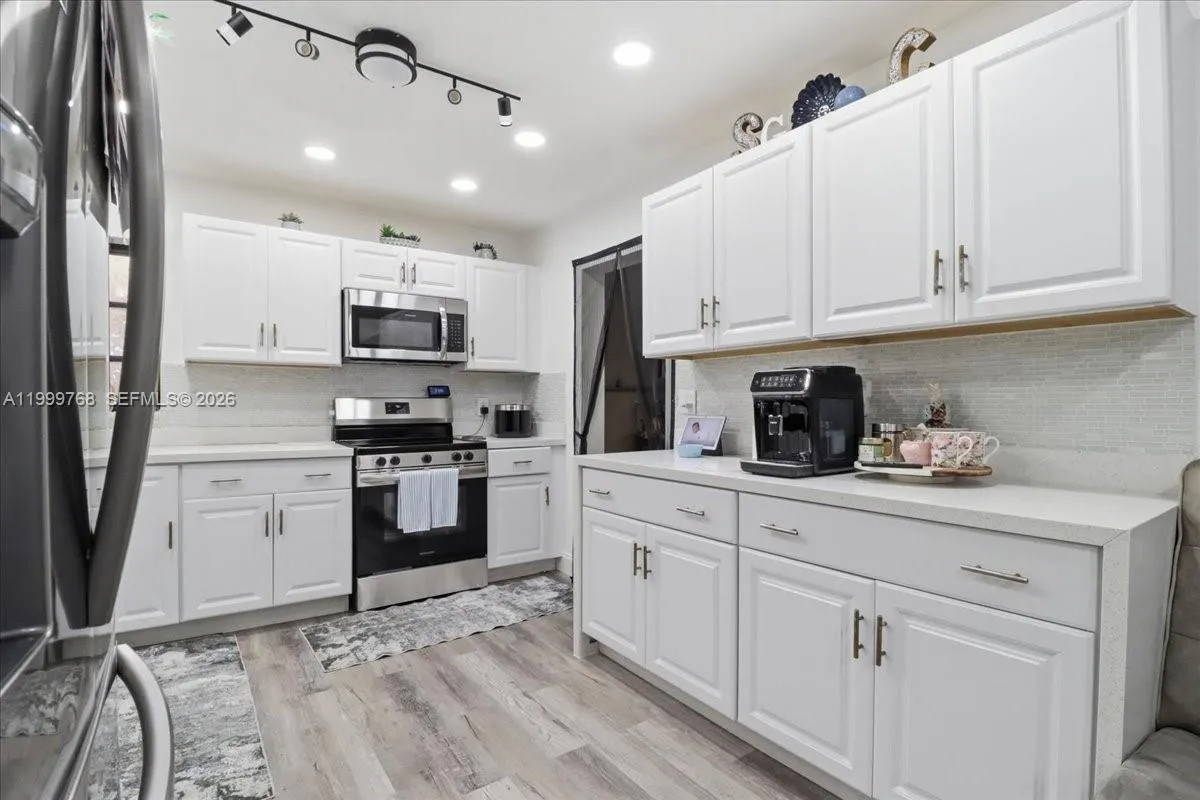 7551 Polk St, Hollywood, Florida 33024, Hollywood, Florida 33024, 3 Bedrooms Bedrooms, ,1 BathroomBathrooms,Residential Lease,For Rent,7551 Polk St, Hollywood, Florida 33024,A11999768